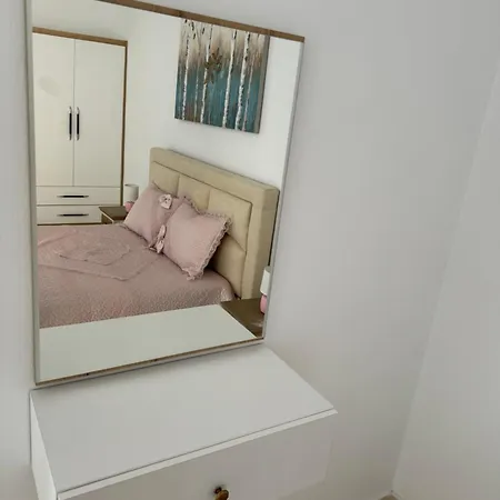 Ionian Eye Apartment *